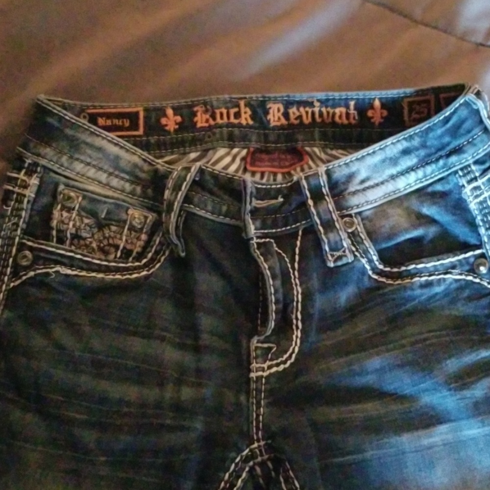 Jeans - Picture 2 of 3